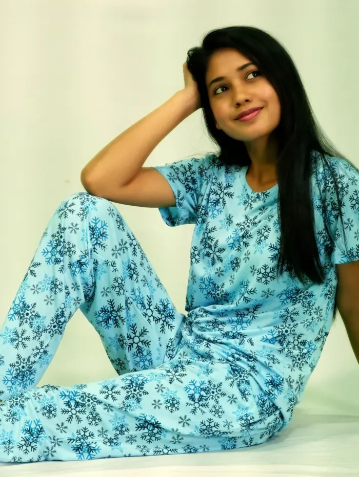 Snowflake Print T-shirt & Pant Night Dress in Air Blue